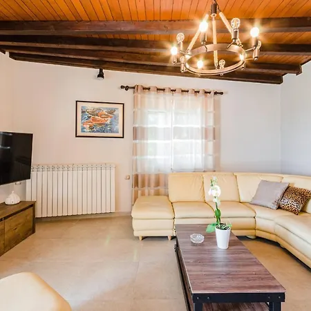 Valentina Holiday home